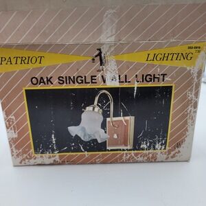 VTG Patriot Lighting Oak‎ Wood Single Wall Light Brass Satin Tulip Glass Sconce